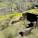 Creekside Suite Sleeps 2 Creek Frontage Bbq