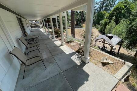 Holiday home Creekside Sleeps 2 Creek Frontage Bbq Oakhurst